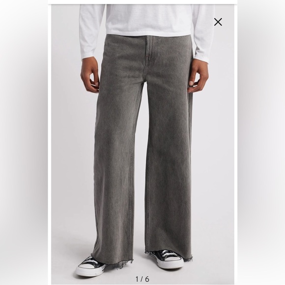 Elwood Raw Hem Flare Jeans Flannel Waist City Wash Size 28 - Picture 1 of 10